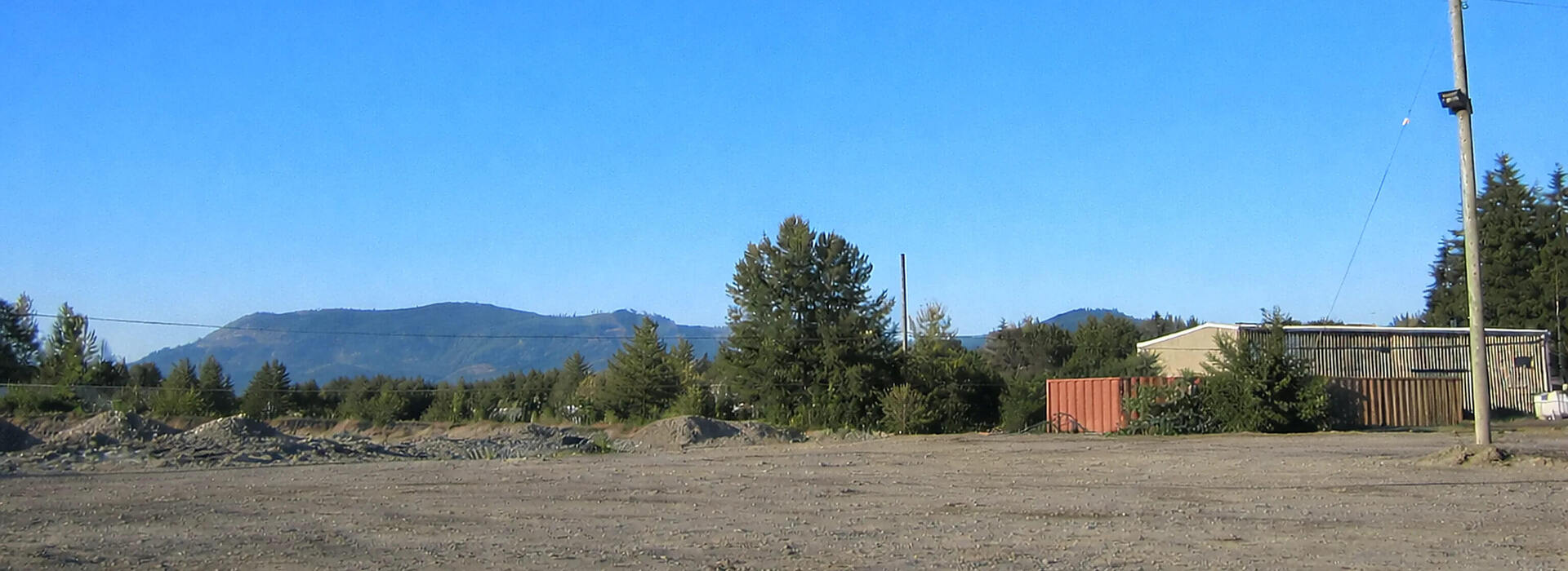 Poland Crane & Hauling – Professional Lifting and Moving Solutions Since 2002.